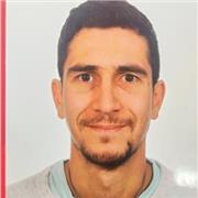 Doy clases de matemáticas y física hasta nivel de bachiller. Buena facilidad para enseñar